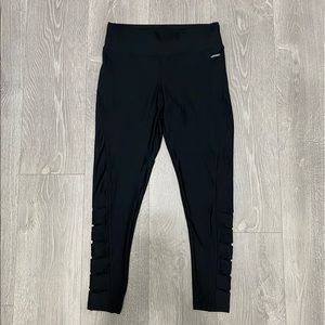 JOCKEY // WORKOUT LEGGINGS WITH MESH LEG PANELS